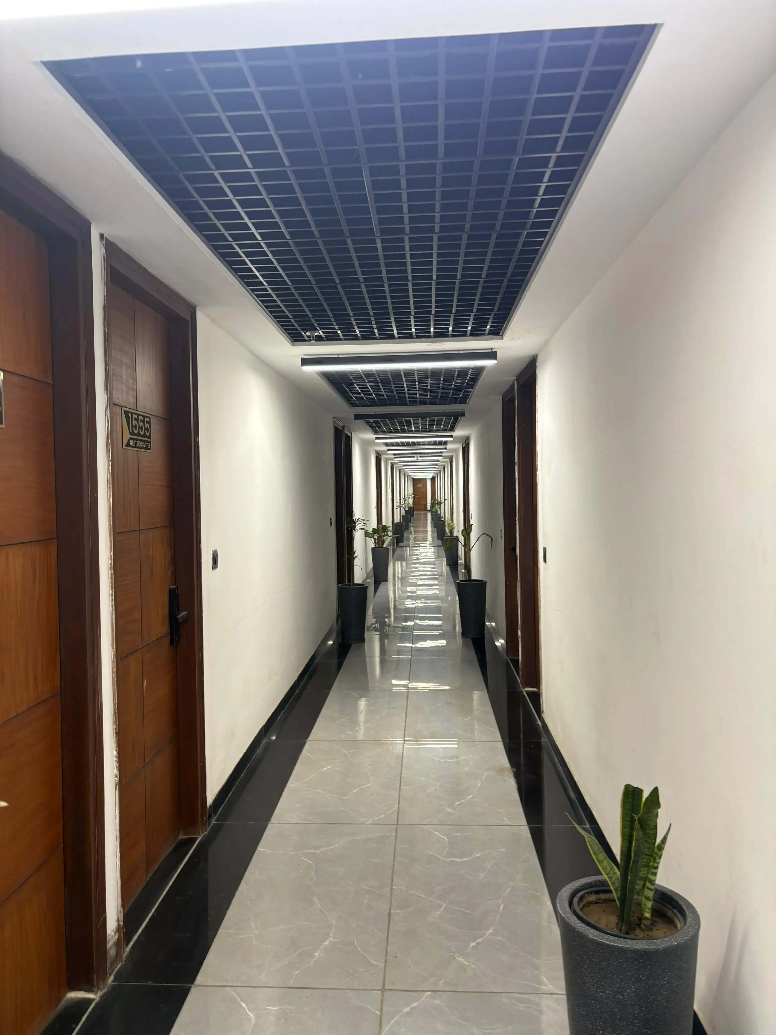 Presenting READY TO MOVE, LUXURY STUDIO APARTMENT/SOHO in a FULLY-FUNCTIONAL MALL, bang on Noida-Greater Noida Expressway Interior View - Commercial in NOIDA